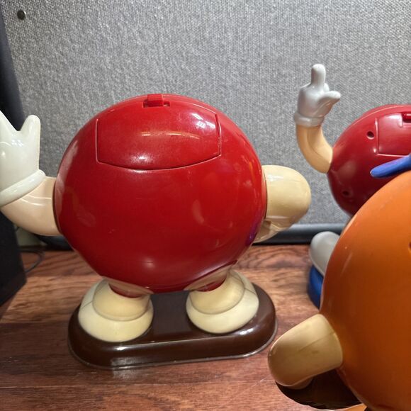 Lot Of 5 Vintage 90’s M&M Candy Dispensers-Baseball, Football, Basketball, Etc. - Picture 7 of 11